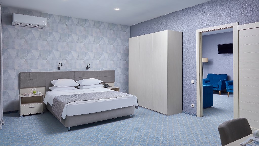 Номер 2-x местный 2-х комн. люкс с камином в отеле country-resort